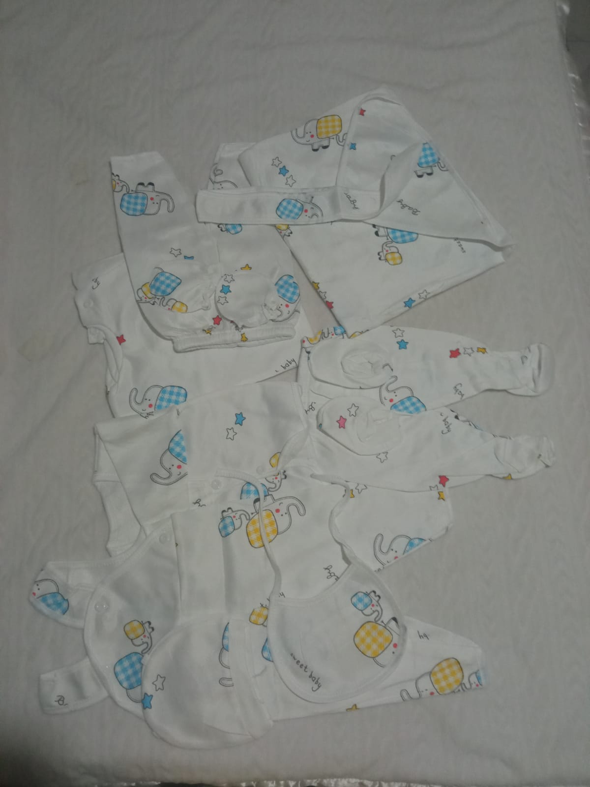 11-Piece Fleece Newborn Receiving Set – Complete Baby Clothing & Hospital Essentials Kit