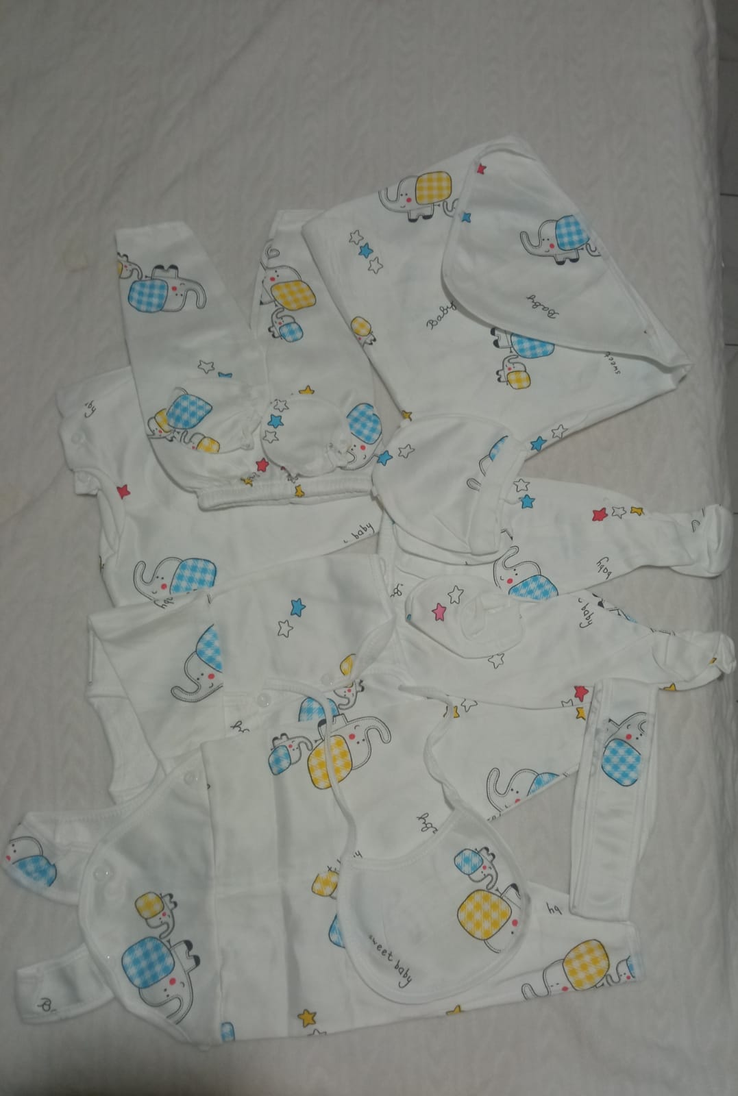 11-Piece Fleece Newborn Receiving Set – Complete Baby Clothing & Hospital Essentials Kit