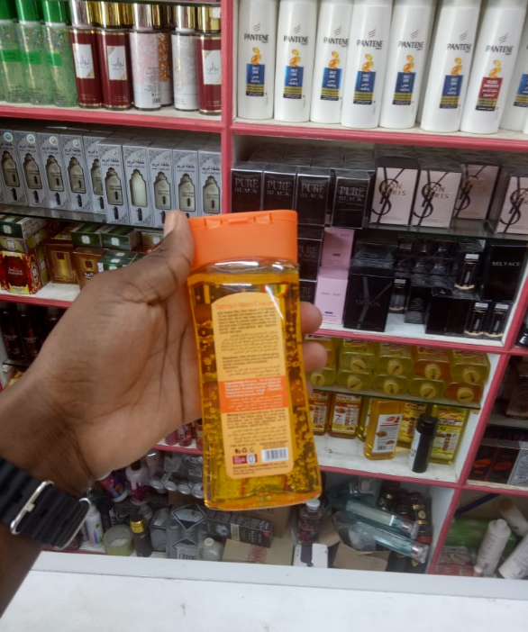 Kiss Beauty Skin Clinic Vitamin C  Turmeric Body Gel Oil 200ml super brightening and anti dark spots gel