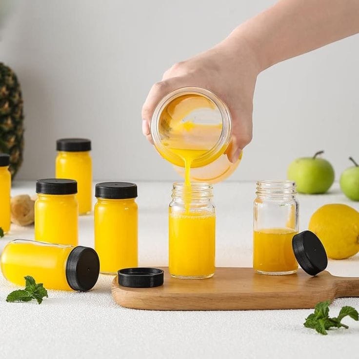 Set of 5 Gingershots Glass Bottles
 set of 5
Material: Glass with Black Plastic Lid
▫Reusable
▫Capacity: 60ml