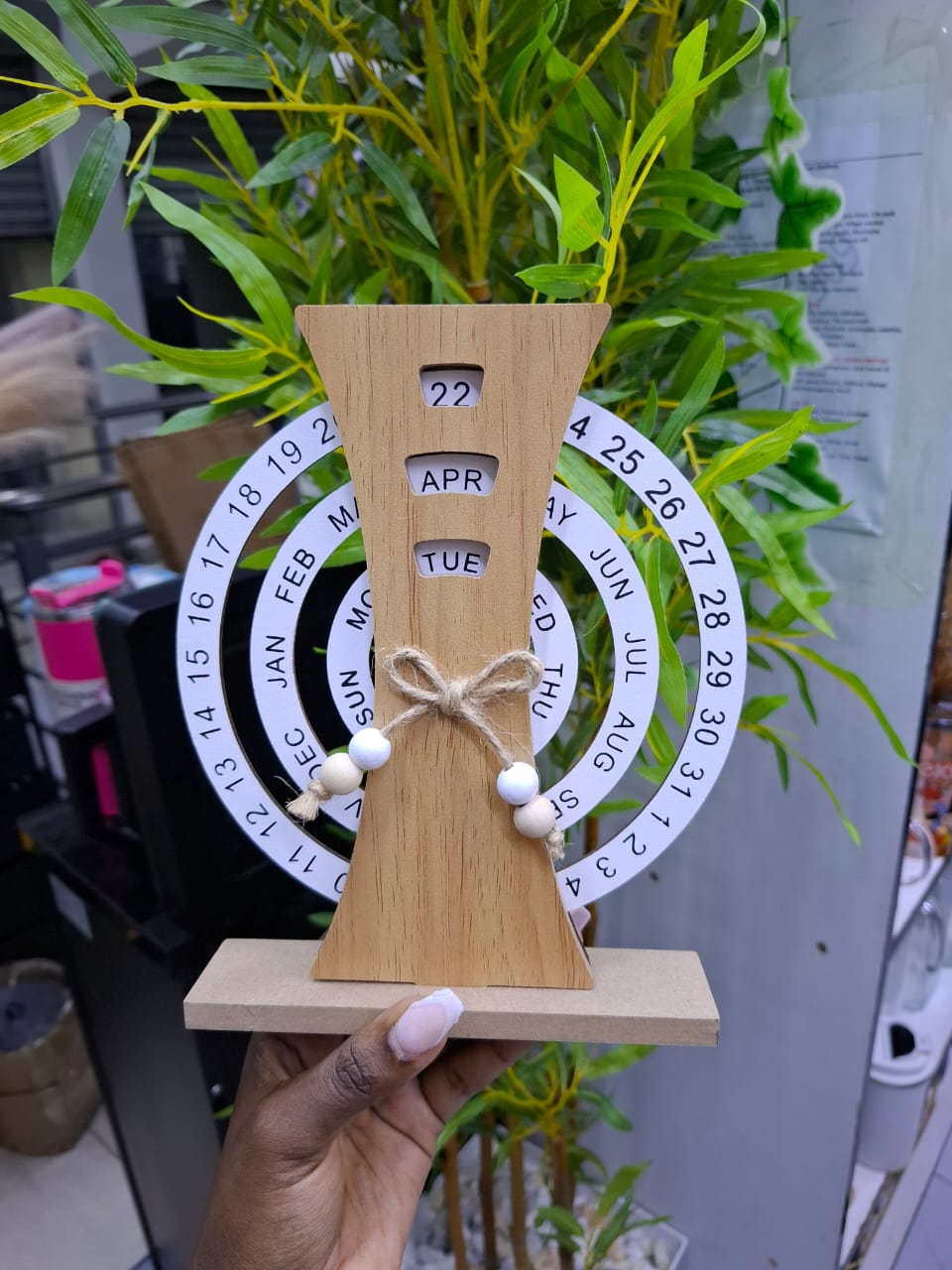 Wooden creative rotating calendar
☆Measurements indicated on the photos
☆All designs available