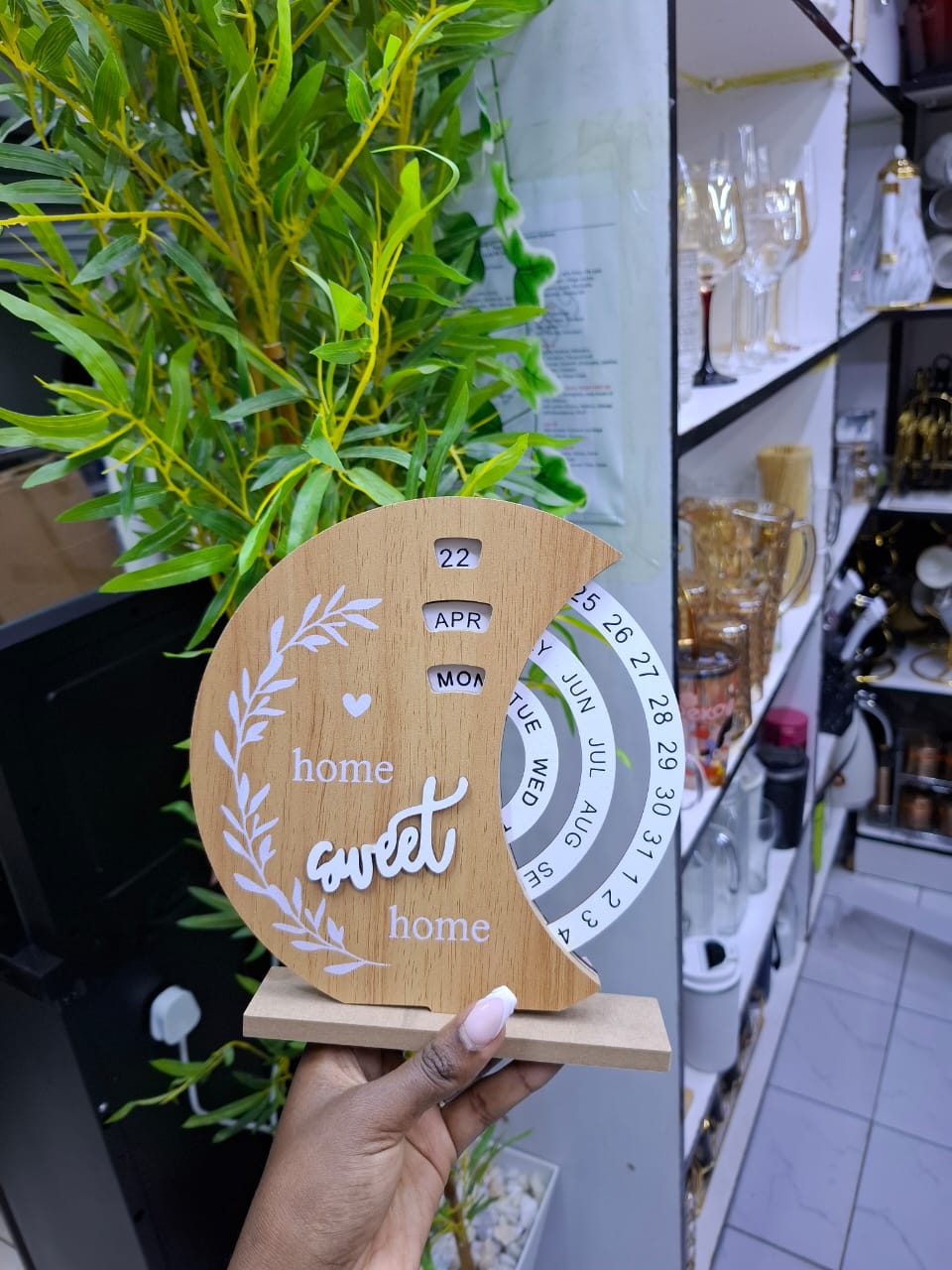 Wooden creative rotating calendar
☆Measurements indicated on the photos
☆All designs available