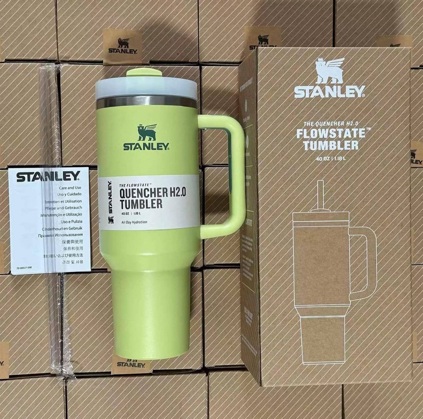 ♨Original Stanley tumbler
▪Branded with Stanley logo
▪Capacity 1.2L
▪Stainless Steel Tumbler with Handle &  Straw Lid,
▪Keeps Drinks hot and Cold up to 12hrs 
▪100% Leakproof Bottle for Water