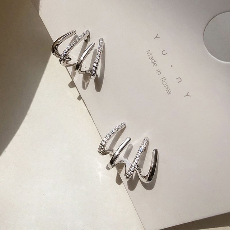 Jewellery earring, Small fresh diamond-set earrings