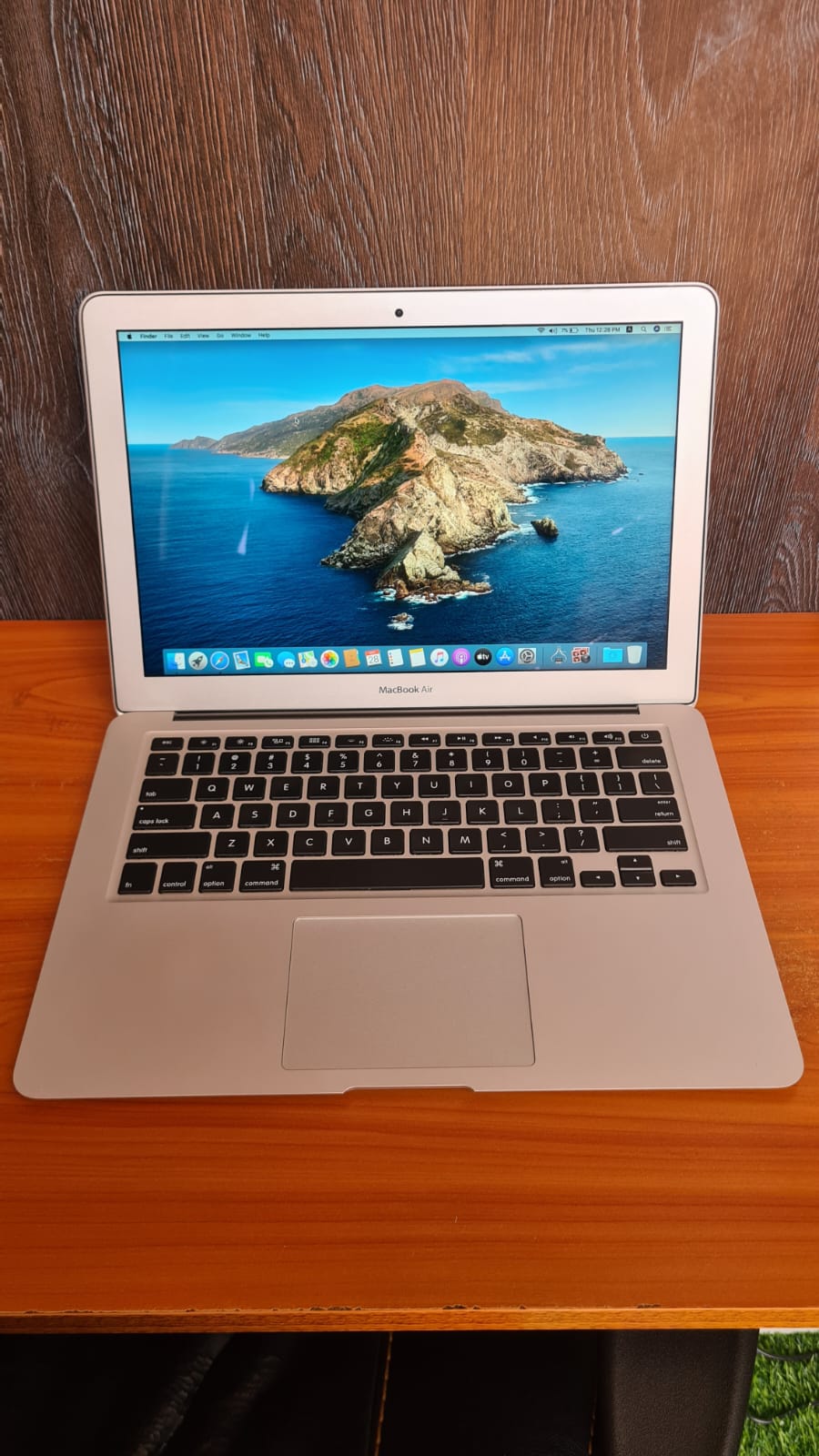 Apple MacBook Air Core i5 2015 4GB RAM 256 GB SSD 13 Inches A1466 MacOS Ultra Slim Refurbished Laptop