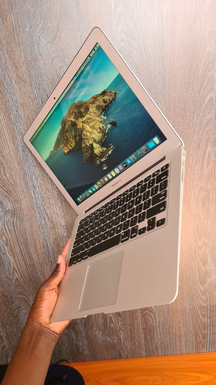 Apple MacBook Air Core i5 2015 4GB RAM 256 GB SSD 13 Inches A1466 MacOS Ultra Slim Refurbished Laptop