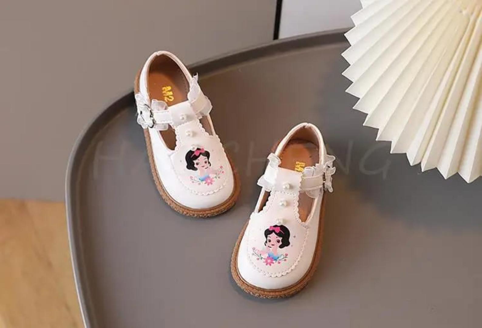Elsa & Dora  Girls' stylish Shoes