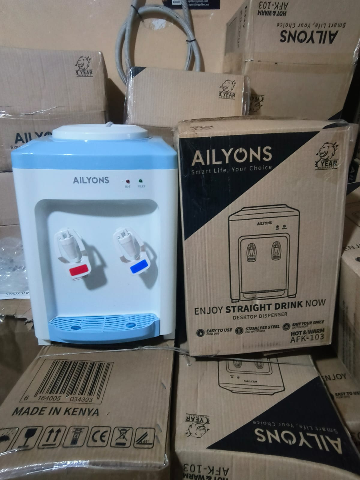 AILYONS AFK-103 Table Top Water Dispenser Hot And Normal 1yr Warranty.Hot & Warm Water Function: Provides both hot and warm water options to suit your needs.
Easy to Use: Features push taps for conven