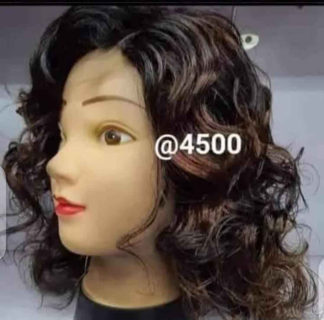 Wavy closure human hair wig