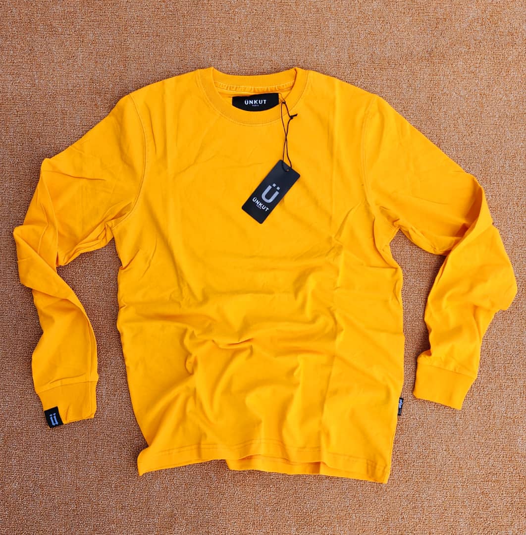 T shirts for ladies and gentlemen with round neck and long sleeve unisex sweat shirts
