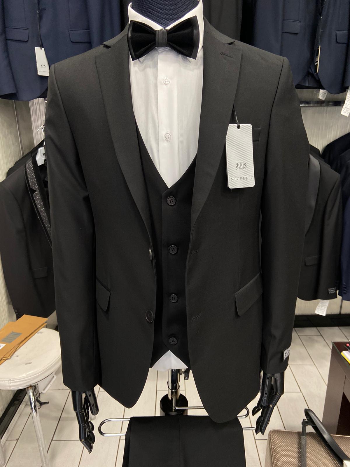 New Arrival Men Business Suit, Slim Fit Classic fit Suits Good Quality Suits, Wedding Suits, Office suits, 3 Piece Suits for men