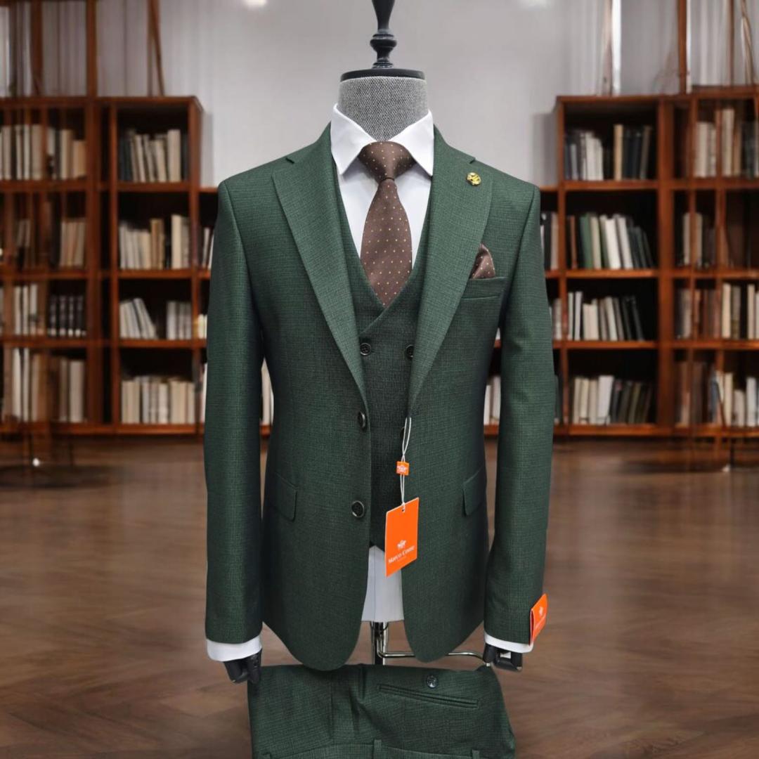 Mens  Suits, Elegant Design with Modern Fit and Comfortable Fabric for Gentlemen ,Formal Suit and Office Suit