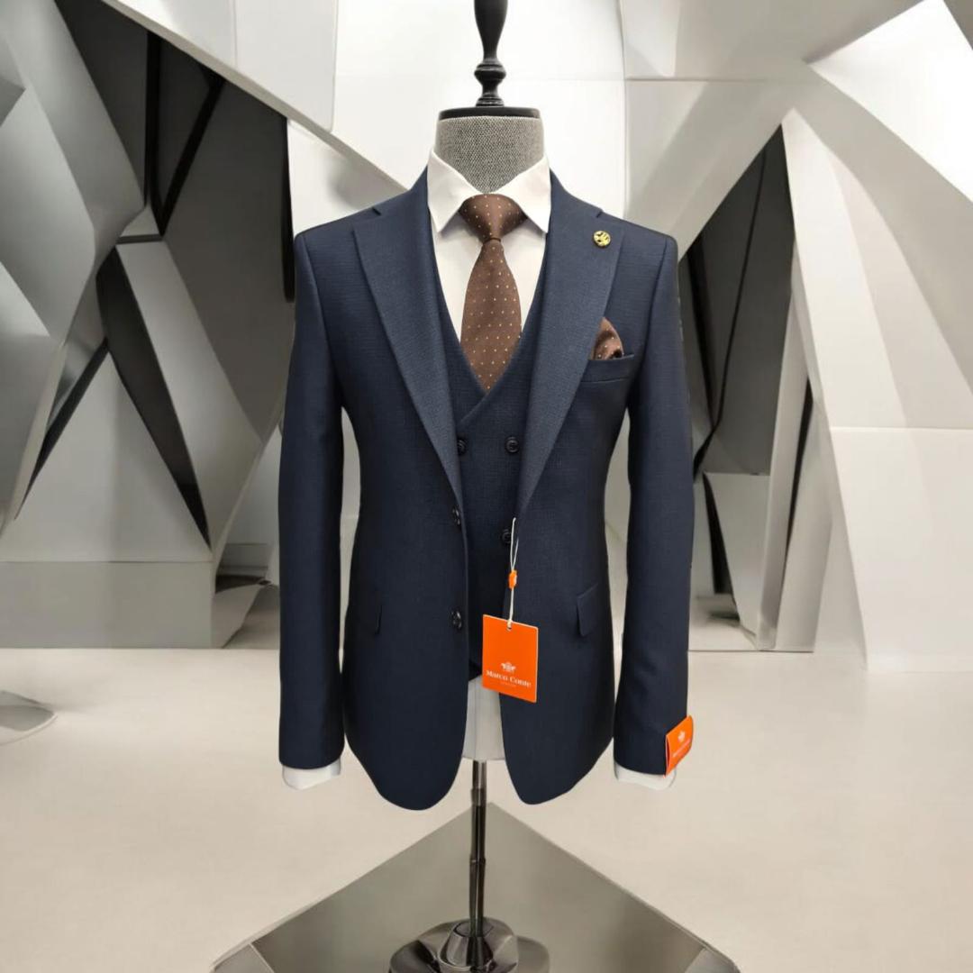 Mens  Suits, Elegant Design with Modern Fit and Comfortable Fabric for Gentlemen ,Formal Suit and Office Suit