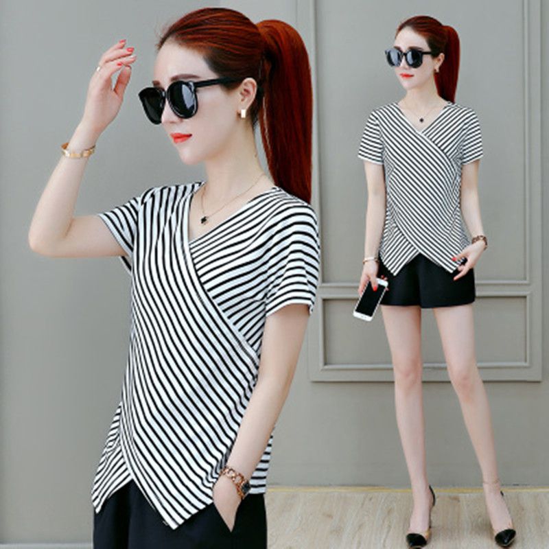 Korean plus size T-shirt new loose slimming V-neck striped short sleeved women's summer fashion trend top