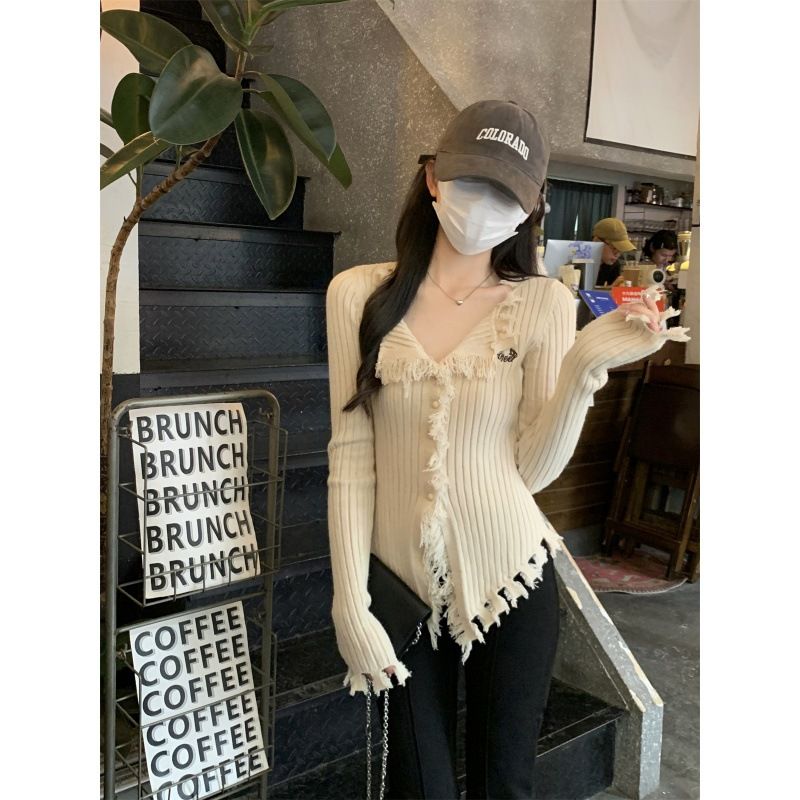 Pure desire style design, fringed V-neck sweater, women's autumn and winter new style, slim fit and slimming, niche and unique