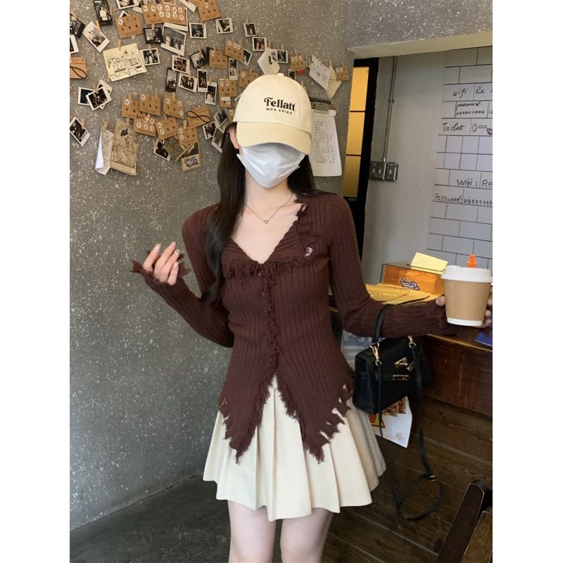 Pure desire style design, fringed V-neck sweater, women's autumn and winter new style, slim fit and slimming, niche and unique