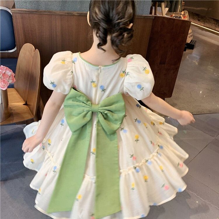 Girls' dress 2024 summer outfit new children's stylish embroidered bow short sleeved girls' floral princess dress
