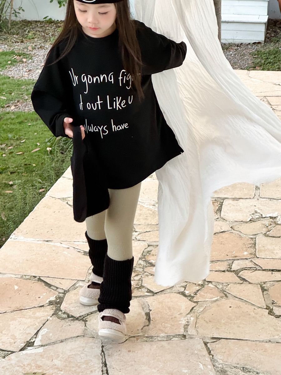 Girls' autumn and winter new Korean version letter print long T children's loose slit medium long base