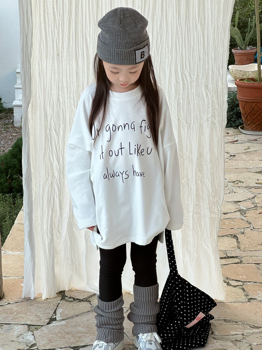Girls' autumn and winter new Korean version letter print long T children's loose slit medium long base