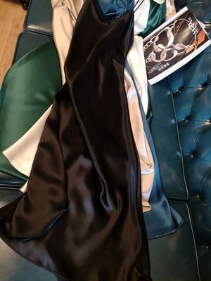 Strap dress for hot girls in summer, French satin V-neck solid color fashion European and American loose plus size dress