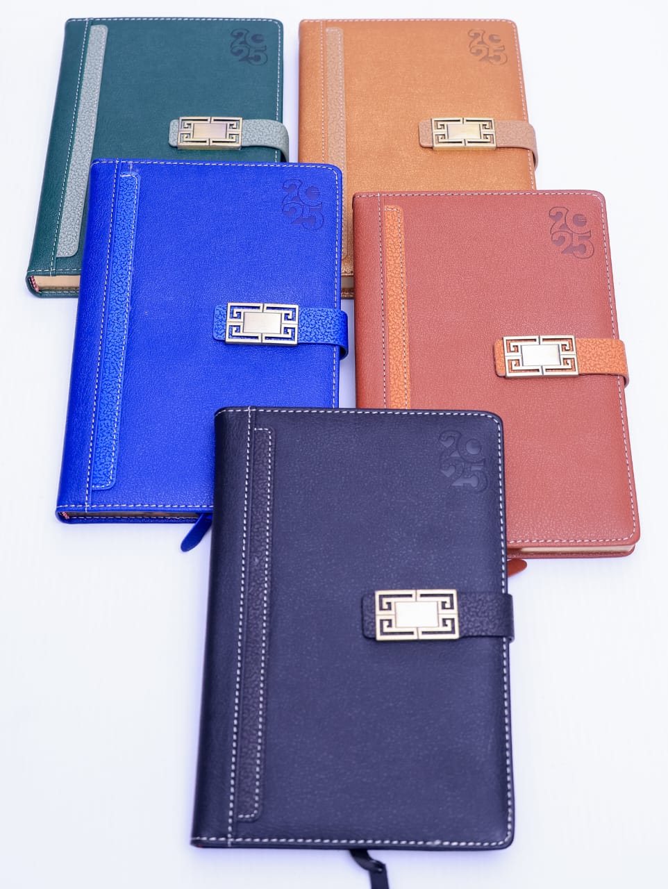 A5 Diary-A 360-page soft-cover diary, a padded hardcover notebook, suitable for important notes and daily study during business trips, play, schools and universities (8.2 inches x 5.7 inches)