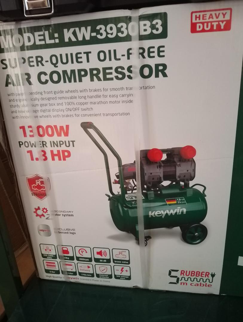 Oil less Air compressor