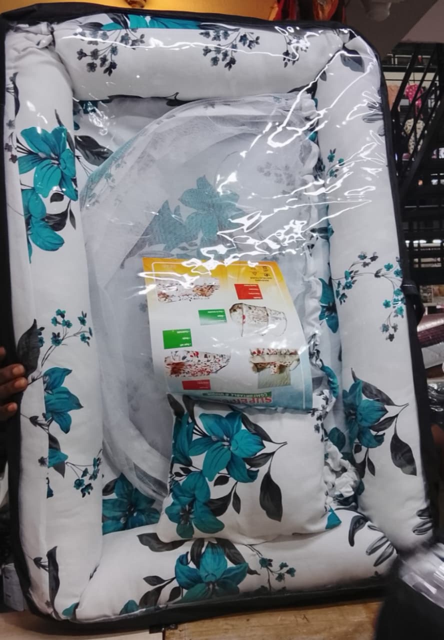 Baby nest Co-sleeper With Removable Mosquito Net and Head Pillow