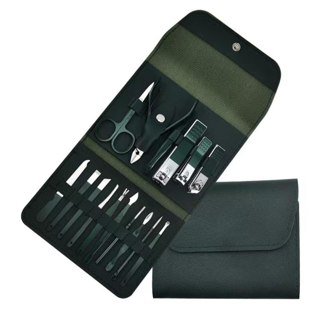 Manicure Set Personal Care Nail Clipper Kit Manicure Professional Manicure Pedicure Set Mens Accessories Personal Care Set Nail Grooming Kit Present for Men Husband Boyfriend Parent