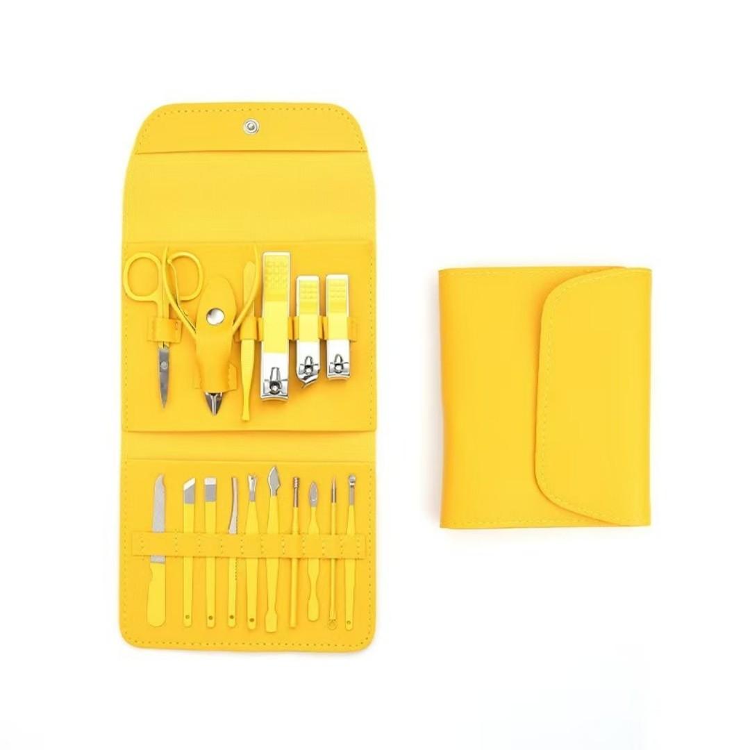 Manicure Set Personal Care Nail Clipper Kit Manicure Professional Manicure Pedicure Set Mens Accessories Personal Care Set Nail Grooming Kit Present for Men Husband Boyfriend Parent