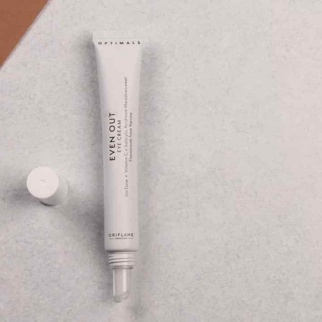 ORIFLAME OPTIMALS EVEN OUT SET FOR MATURE SKIN ABOVE AGE OF 30 FORMULATED WITHVitamin C & Salicylic Acid from Meadowsweet to reduce skin discolouration and prevent the appearance of dark spots for a f
