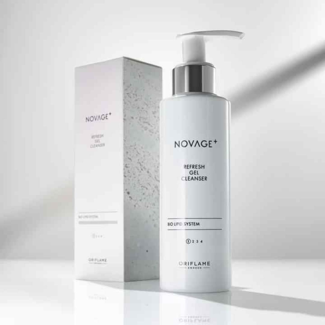 NOVAGE ORIFLAME WRINKLE SMOOTH ROUTINE (FORMERLY ECOLLAGEN)SET REDUCING WRINKLES AND IMPROVE THE FIRMNESS OF THE SKIN CAUSING THE FACE TO BE FLOWLESS WITH YOUNGER LOOKING SKIN.