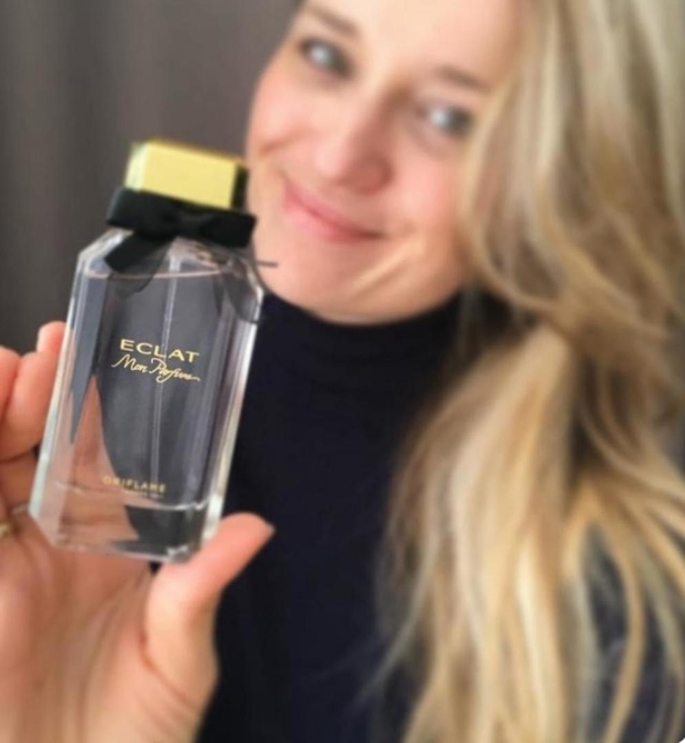 ORIFLAME ECLAT MON PERFUME FOR WOMEN.Meet the most distinguished expression of French elegance and style! Eclat Mon Perfume was designed by DeLaire Fragrance House in Paris. This special perfume desig