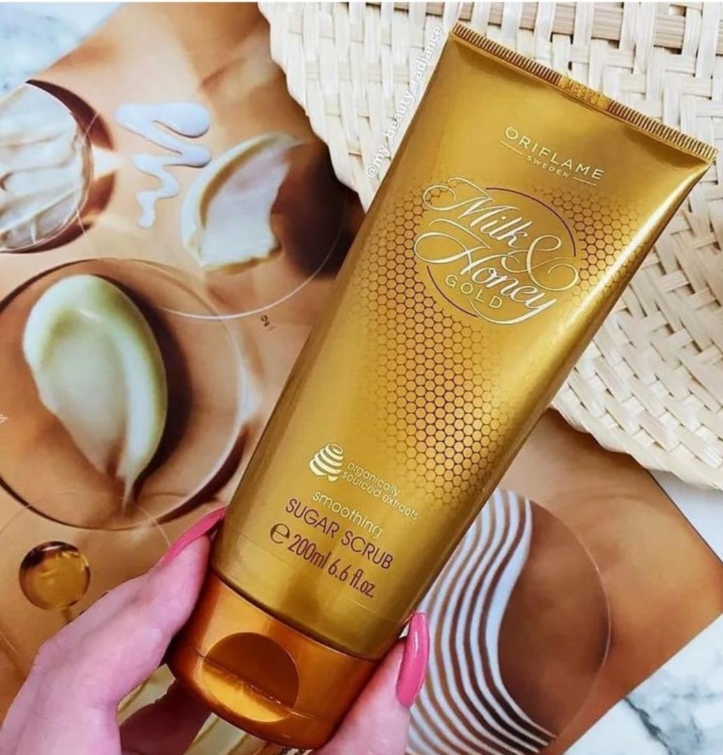 ORIFLAME MILK & HONEY GOLD SMOOTHING SUGAR SCRUB FOR THE WHOLE BODY,REMOVING ALL CLOGGED DIRT ACCUMULATION FROM THE BODY LEAVING IT FRESH,SMOOTH AND FLOWLESS.