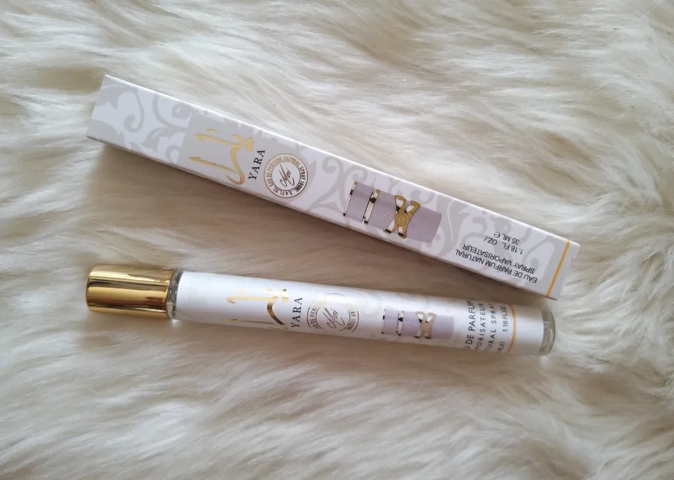 Yara Moi Eau De Parfum 35ML/1.18Floz Mini Pocket Spray 1pc By Lattafa Yara Moi Travel-sized Perfume Fragrance Suitable for Women