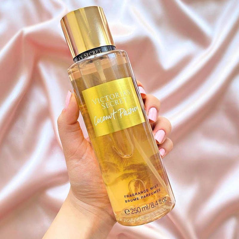 Victoria's Secret Coconut Passion Fragrance Mist 250ml Victoria's Secret Coconut Passion Perfumed Body Splash Sweet, Tropical, and Warm Scent