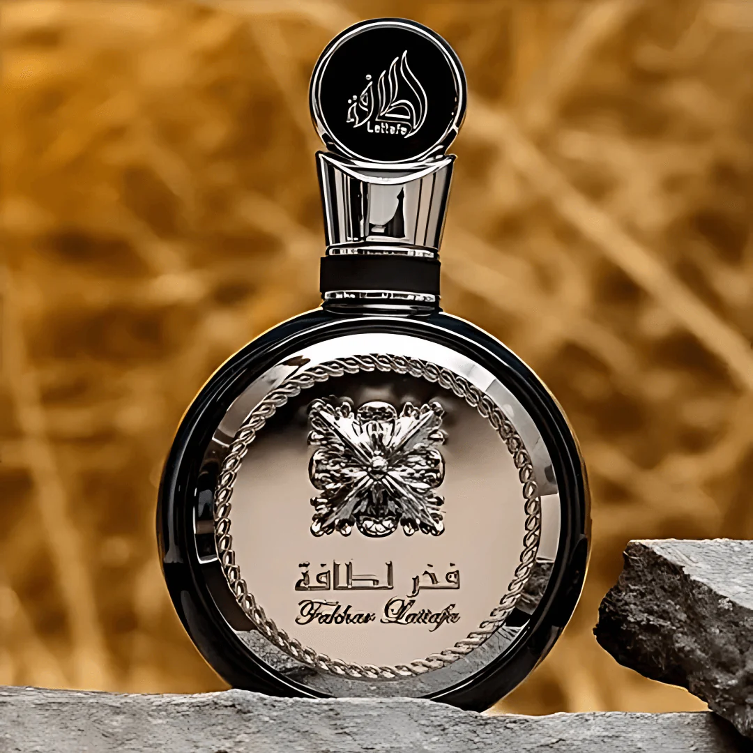 Fakhar Black EDP 100ml Perfume By Lattafa Fakhar Black For Men Eau De Parfum An Aromatic Fougere Men's Fragrance