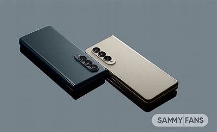 NEW SAMSUNG GALAXY Z FOLD 6 256GB STORAGE 12GB  RAM 1 YEAR DUBAI WARRRANTY