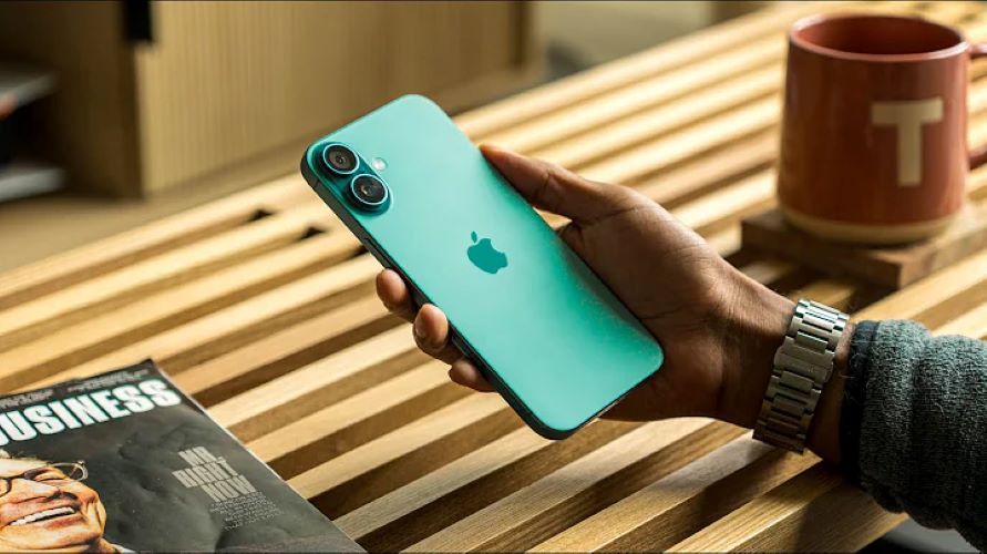 NEW IPHONE 16 PLUS 12GB RAM 256 GB STORAGE Colors Available: Black, White, Pink, Teal, Ultramarine 1 YEAR WARRANTY