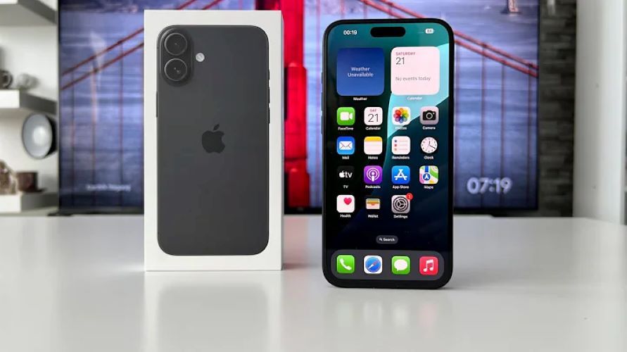 NEW IPHONE 16 PLUS 12GB RAM 256 GB STORAGE Colors Available: Black, White, Pink, Teal, Ultramarine 1 YEAR WARRANTY