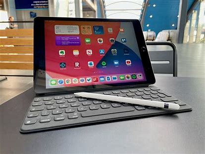 NEW IPAD 10TH GENERATION 256GB STORAGE WIFI ONLY I YEAR WARRANTY SPACE GRAY