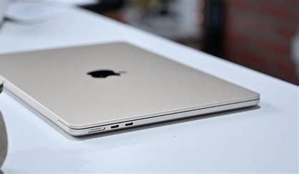 NEW MACBOOK AIR M3 8GB RAM 256GB STORAGE 13NCH DISPLAY 1 YEAR WARRANTY