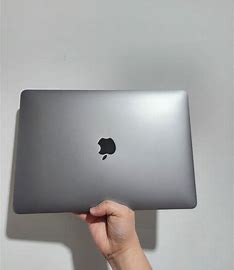 NEW MACBOOK AIR 13.6-INCH M4 CHIP 16GB RAM 256GB STORAGE 10- CORE CPU AND 8 -CORE GPU 1 YEAR APPLE WARRANTY