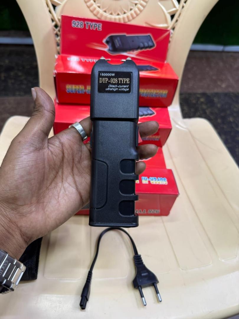 Teazer torch type 928 heavy duty rechargeable led stun gun flashlight