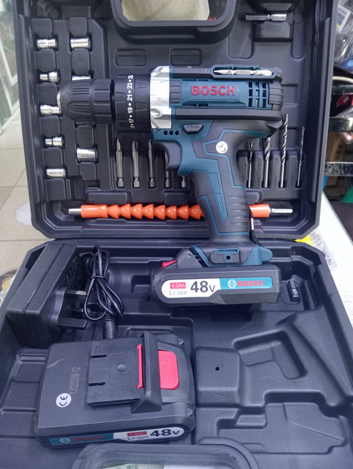 Bosch Cordless Drill with Hammer function 48Volts