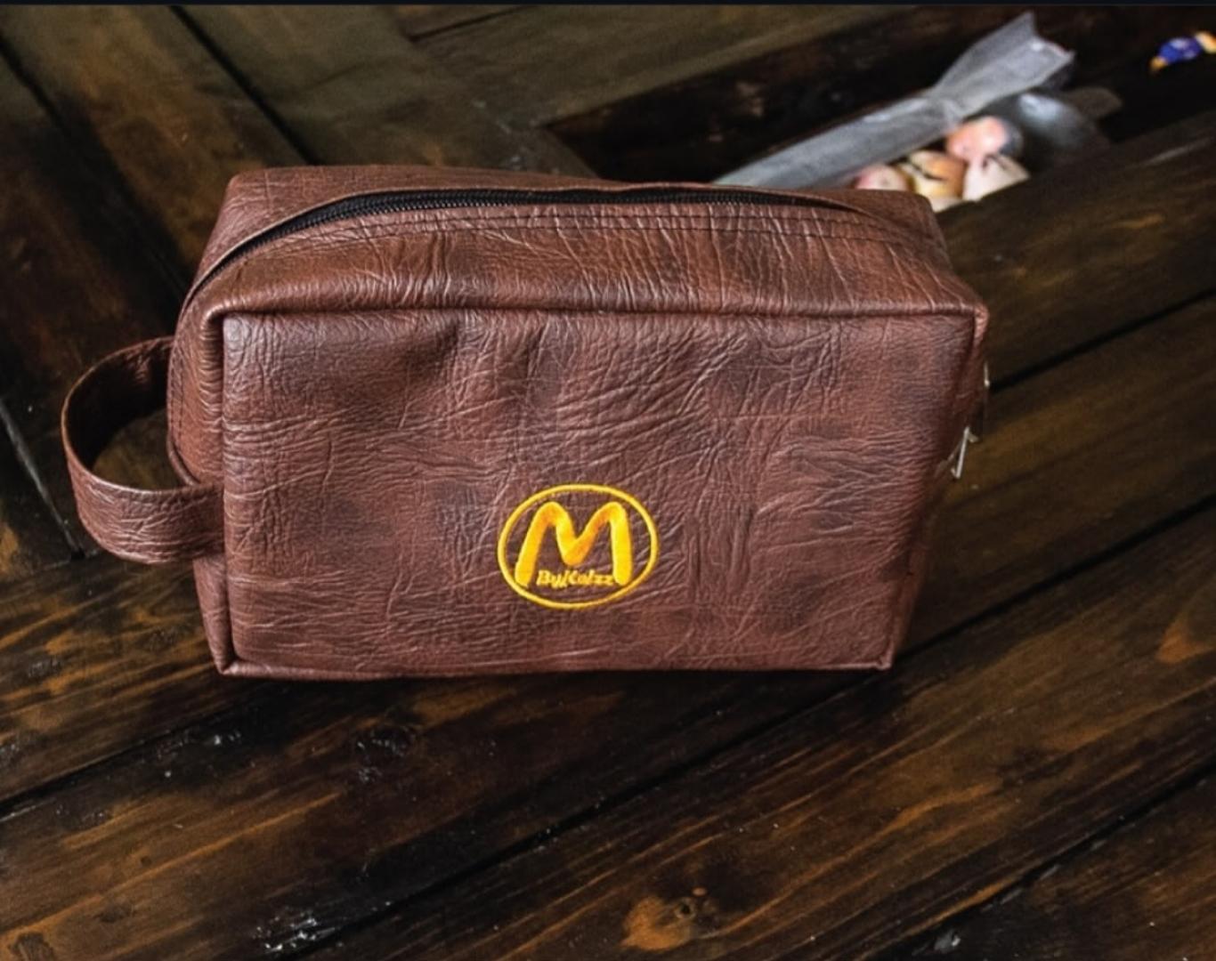 Premium Pure Leather Washbag - stylish and Waterproof Toiletry Bag for Travel and daily use