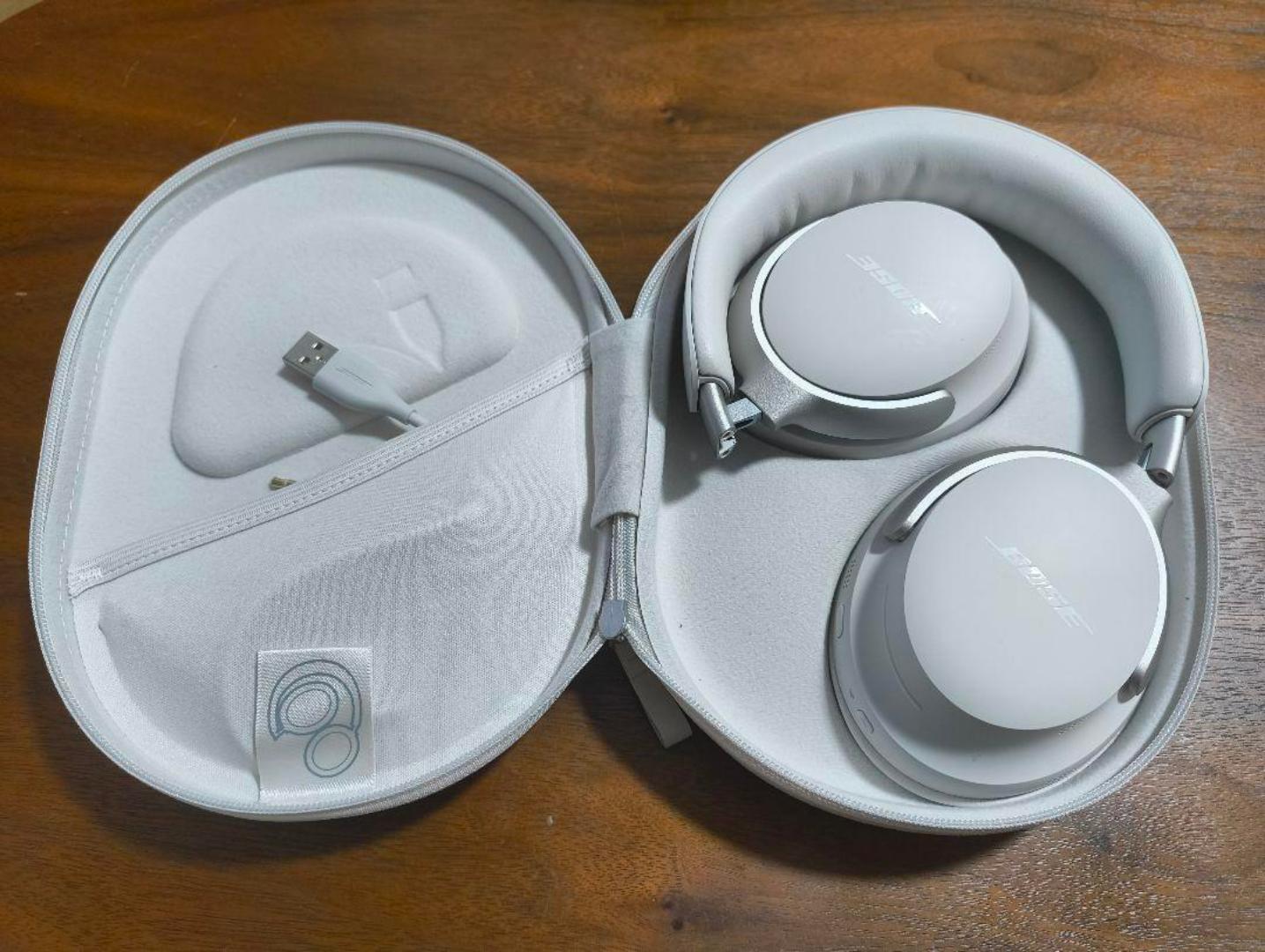 Bōse bluetooth headphones