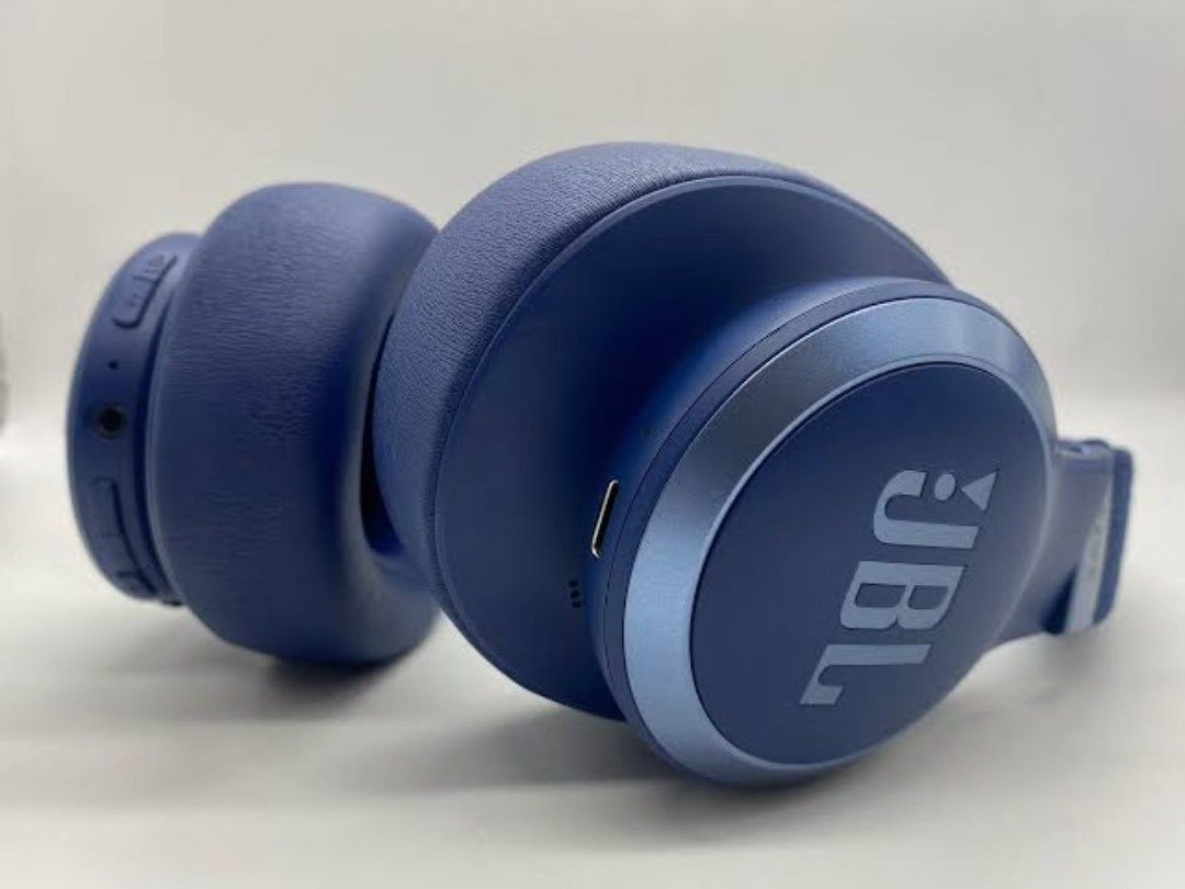 Jbl Live 760NC - Wireless Over-Ear Headphones with True Adaptive Noise Cancelling with Smart Ambient, Up to 65 Hours of Battery Life, Comfort-fit