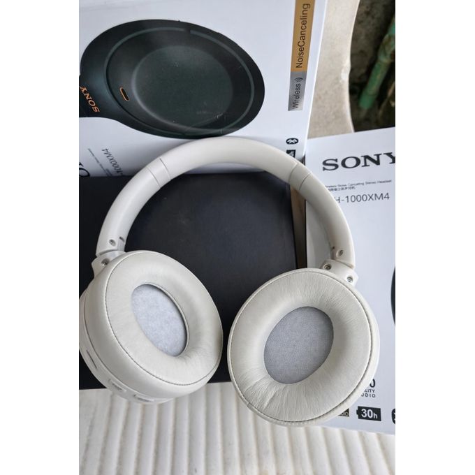 Sony WH-1000XM4 Bluetooth headphones