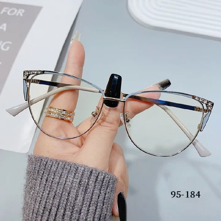 Cat Eyes Frames Fashion Anti Blue Light Anti Blue Light Glasses Trendy Metal Frame Women Designer Eyeglass 1PC