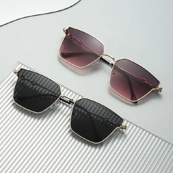 Retro Small Frame Metal Hip Hop Glasses Trendy Hong Kong Style Sunglasses Sunglasses Women'S New Sunglasses